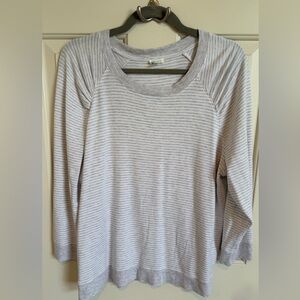 Haven Well Within Light Gray Striped Women's Long Sleeve Top. Size Large. EUC